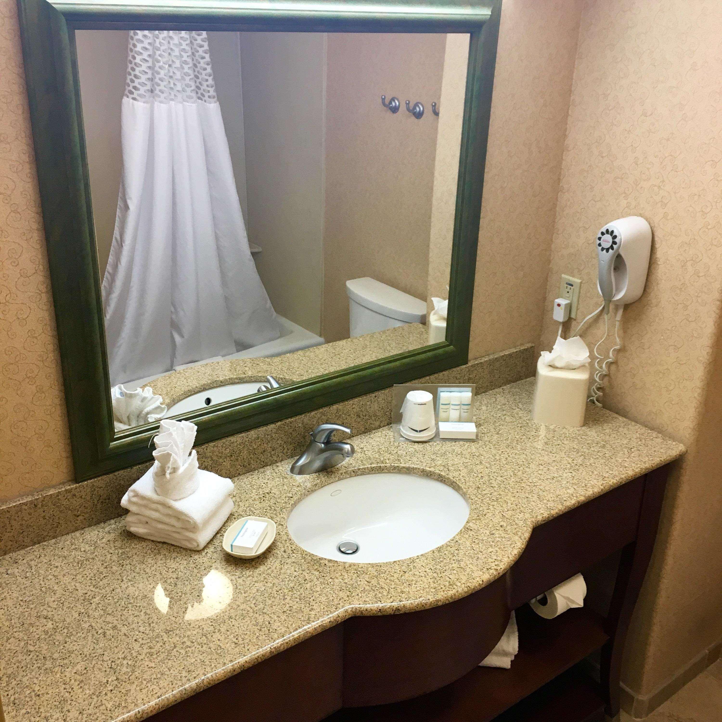 Hampton Inn Hays-North Of I-70 Dış mekan fotoğraf