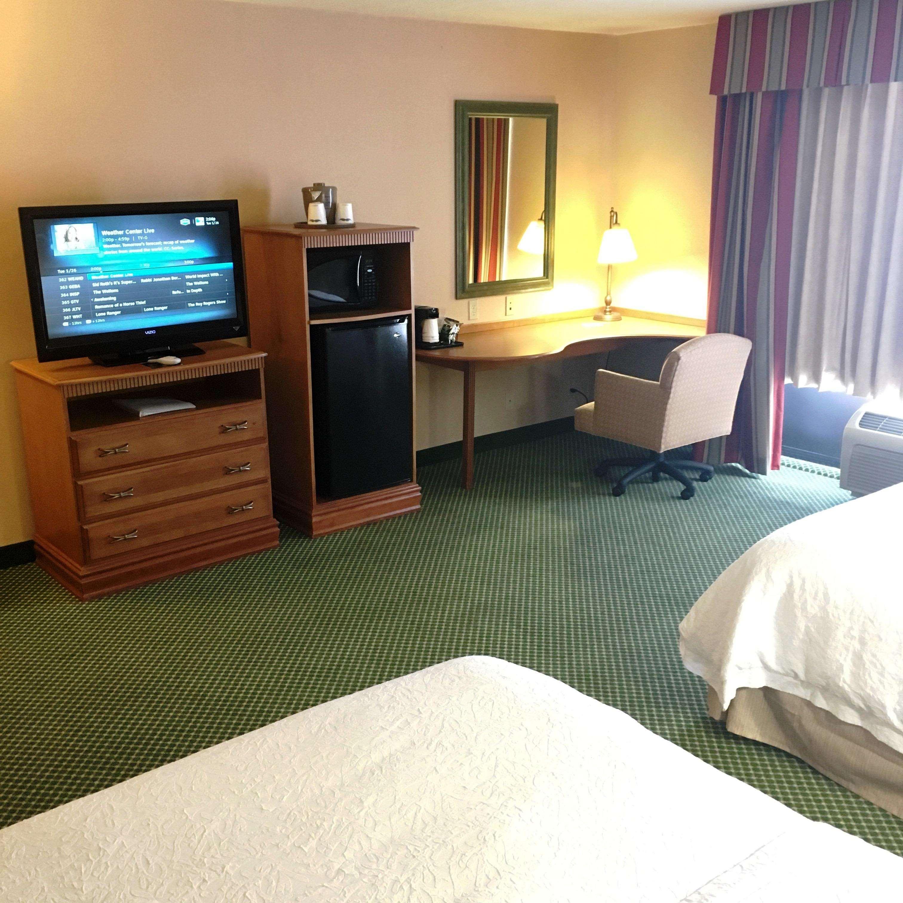 Hampton Inn Hays-North Of I-70 Dış mekan fotoğraf