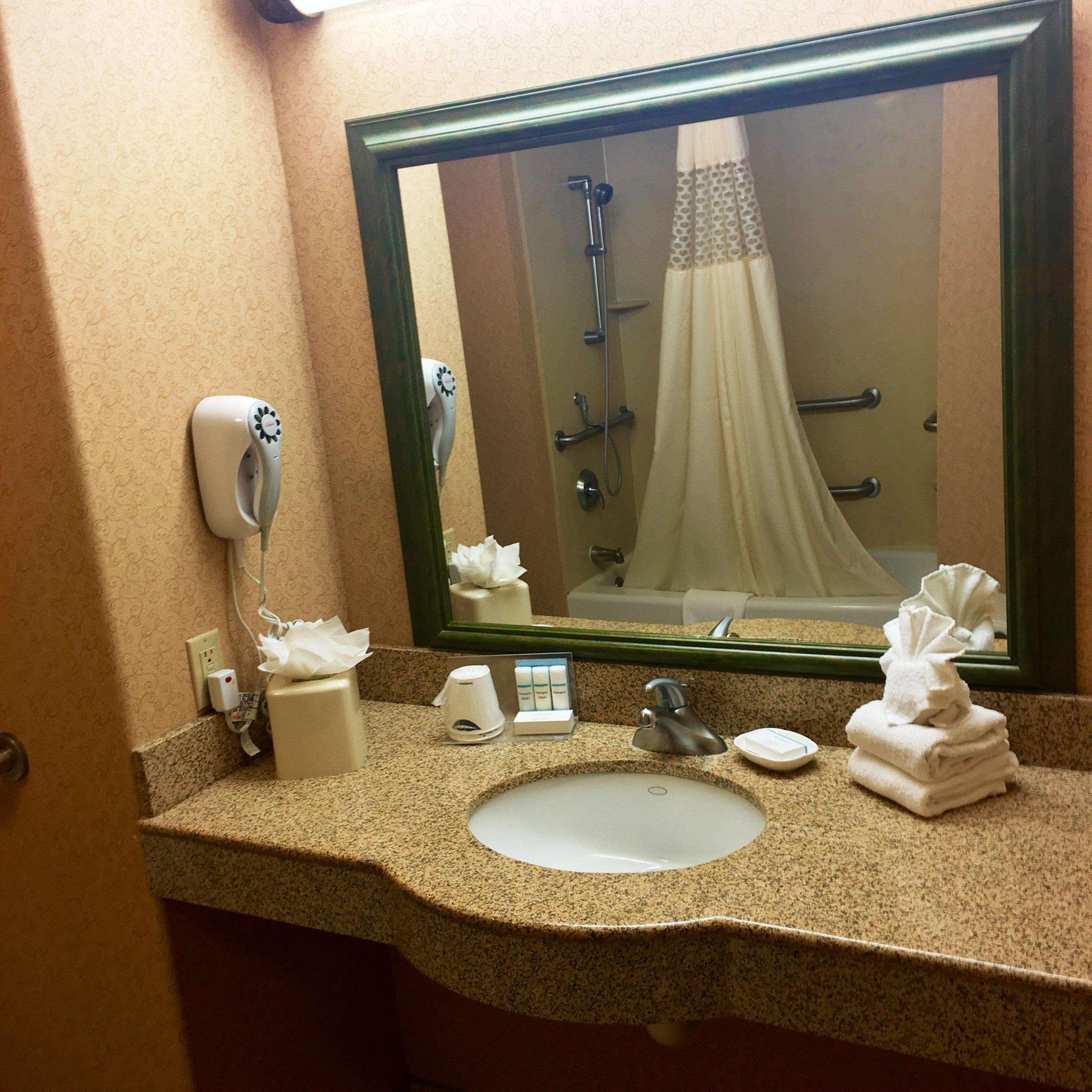 Hampton Inn Hays-North Of I-70 Dış mekan fotoğraf