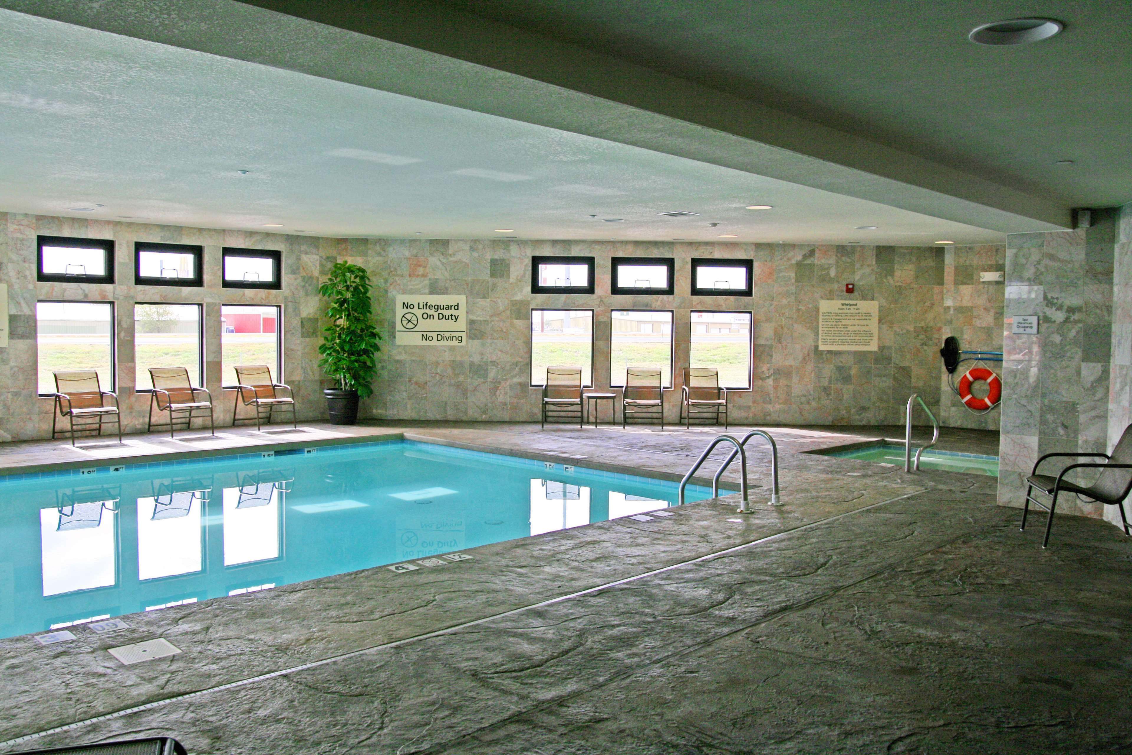 Hampton Inn Hays-North Of I-70 Dış mekan fotoğraf